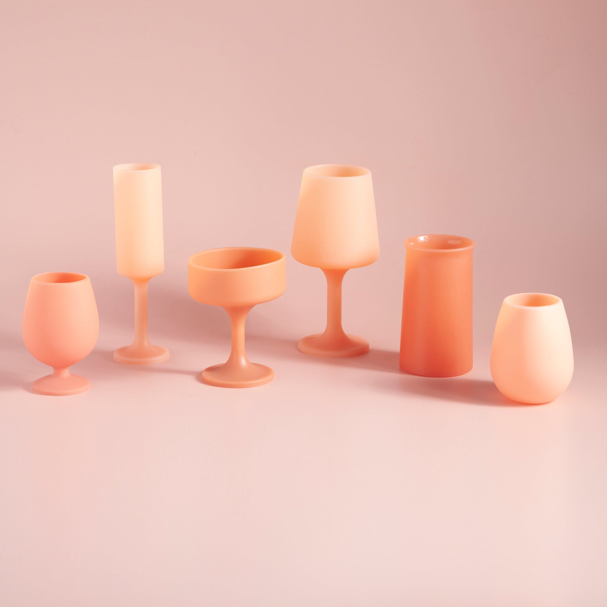 terra + peach | mecc | silicone unbreakable cocktail glasses - porter green | style + sustainability